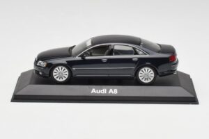 Audi A8 D3 Mauritius Mėlynas Metallic Minichamps 1:43 5010508123 Metalas