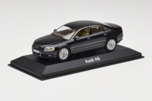 Audi A8 D3 Phantom Juodas Minichamps 1:43 5010508133 Metalas - nuotrauka 2 iš 4