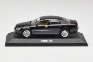 Audi A8 D3 Phantom Juodas Minichamps 1:43 5010508133 Metalas