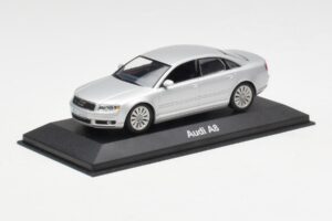 Audi A8 D3 Sidabras Minichamps 1:43 20000001386001 Metalas - nuotrauka 2 iš 4