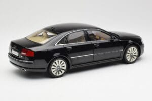 Audi A8 D3 W12 Juodas Kyosho 1:18 09212BK Metalas - nuotrauka 3 iš 8