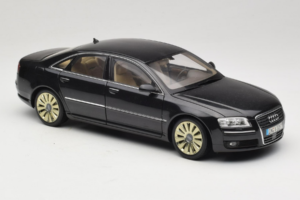 Audi A8 D3 W12 Juodas Kyosho 1:18 5010508135 Metalas - nuotrauka 6 iš 8