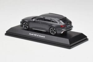 Audi RS6 C8 Avant Pilkas Metalinis Minichamps 1:43 5012016231 Metalas - nuotrauka 3 iš 4