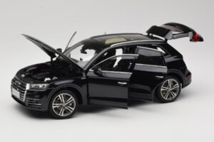 Audi Q5L FY Juodas Paudi Model 1:18 26732 Metalas - nuotrauka 2 iš 8