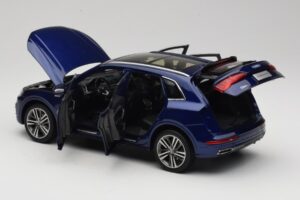 Audi Q5L FY Mėlynas Paudi Model 1:18 33729 Metalas - nuotrauka 5 iš 8