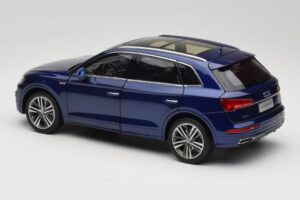 Audi Q5L FY Mėlynas Paudi Model 1:18 33729 Metalas - nuotrauka 7 iš 8