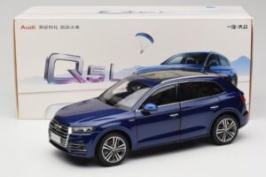 Audi Q5L FY Mėlynas Paudi Model 1:18 33729 Metalas - nuotrauka 8 iš 8