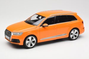 Audi Q7 4M Oranžinis Metallic Minichamps 1:18 110014004 Metalas