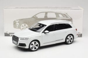 Audi Q7 4M Baltas Minichamps 1:18 110014000 Metalas - nuotrauka 8 iš 8