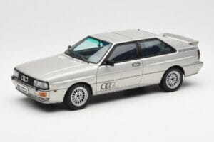 Audi Quattro LWB Sidabrinis AUTOart 1:18 70303 Metalas