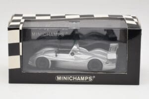 Audi R10 Concept Ice Sidabrinis Metallic Minichamps 1:43 AUDI001 Metalas - nuotrauka 4 iš 4