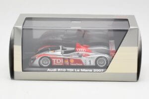 Audi R10 TDI LMP1 #1 F. Biela / E. Pirro / M. Werner 24 Hours of Le Mans 2007 Minichamps 1:43 5020700213 Metalas - nuotrauka 4 iš 4