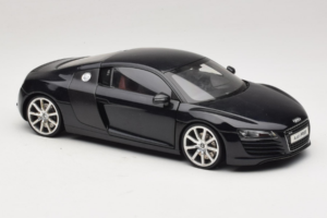 Audi R8 Juodas Kyosho 1:18 09213BK Metalas - nuotrauka 6 iš 8