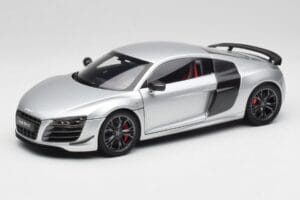 Audi R8 GT Type 42 Ice Sidabrinis Metallic Kyosho 1:18 09218IS Metalas