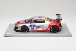 Audi R8 LMS #99 F. Biela / P. Kaffer / M. Fässler / M. Hennerici Phoenix Racing 24 Hours Nürburgring 2009 Spark 1:18 18S041 D