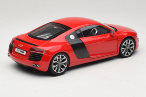 Audi R8 Raudonas Kyosho 1:18 09213R Metalas - nuotrauka 3 iš 8