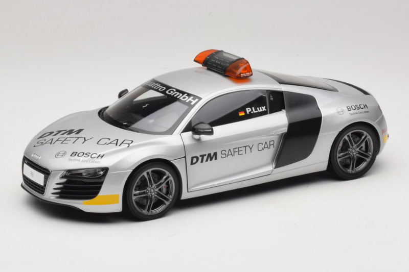 Audi R8 Safety Car 24 Hours of Le Mans 2008 Kyosho 1:18 09214DTM Metalas