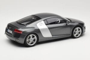 Audi R8 Type 42 4.2 Daytona Grey Kyosho 1:18 5010618425 Metalas - nuotrauka 3 iš 8