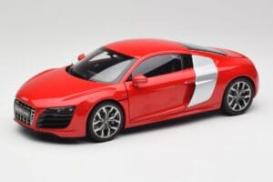 Audi R8 V10 Brilliant Raudonas Kyosho 1:18 09216RR Metalas