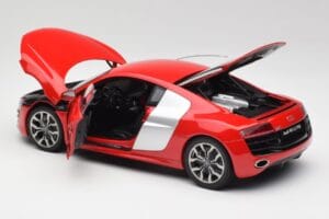 Audi R8 V10 Brilliant Raudonas Kyosho 1:18 09216RR Metalas - nuotrauka 5 iš 8