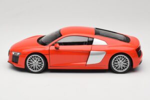 Audi R8 V10 Raudonas Welly 1:18 18052W Metalas - nuotrauka 4 iš 8