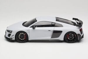 Audi R8 4S V10 Performance Baltas Kengfai 1:18 VAKF-0357 Metalas - nuotrauka 4 iš 8