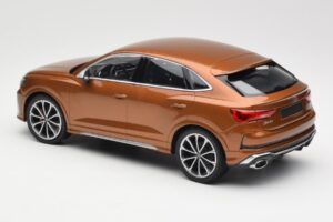 Audi RS Q3 Sportback 8U Brown Metallic Minichamps 1:18 155018104 Metalas - nuotrauka 5 iš 6