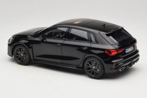 Audi RS3 8Y Sportback Myth Black Norev 1:18 188388 Metalas - nuotrauka 7 iš 8