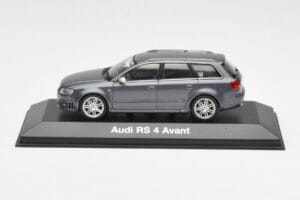 Audi RS4 B7 Avant Pilkas Minichamps 1:43 5010509223 Metalas