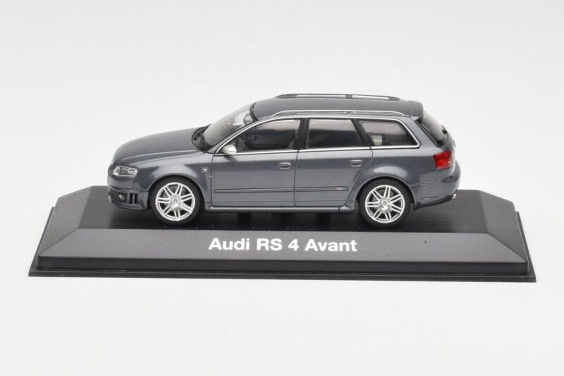 Audi RS4 B7 Avant Pilkas Minichamps 1:43 5010509223 Metalas
