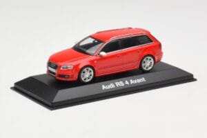 Audi RS4 B7 Avant Raudonas Minichamps 1:43 5010509213 Metalas - nuotrauka 2 iš 4