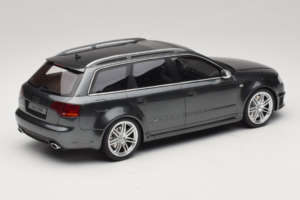 Audi RS4 B7 Pilkas Otto 1:18 OT721 Derva - nuotrauka 2 iš 6