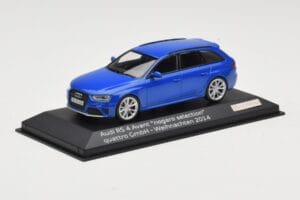 Audi RS4 B8 Avant Nogaro Blue Kalėdinė Kolekcija 2014 Minichamps 1:43 AUDI003 Metalas - nuotrauka 2 iš 4