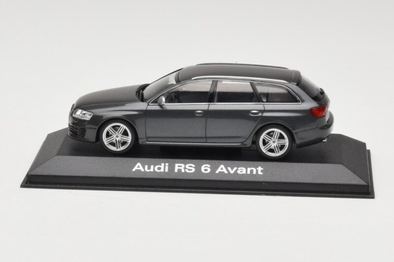 Audi RS6 C5 Avant Daytona Grey Minichamps 1:43 5010710233 Metalas