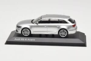 Audi RS6 C7 Avant Prisma Silver Minichamps 1:43 5011216213 Metalas