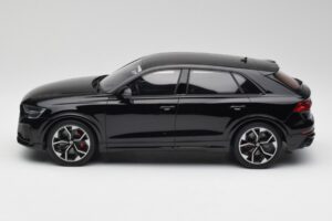 Audi RSQ8 Night Juodas GT Spirit 1:18 GT305 Derva - nuotrauka 3 iš 6