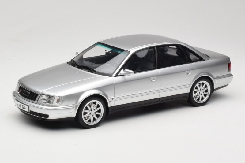 Audi S4 C4 4.2 V8 Crystal Silver Otto 1:18 OT464 Derva