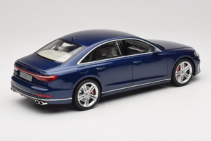Audi S8 D5 Mėlynas GT Spirit 1:18 GT313 Derva - nuotrauka 2 iš 6
