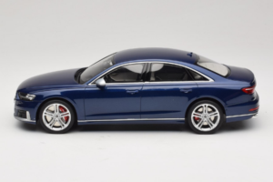 Audi S8 D5 Mėlynas GT Spirit 1:18 GT313 Derva - nuotrauka 3 iš 6