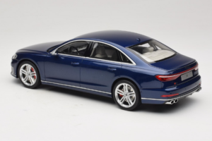 Audi S8 D5 Mėlynas GT Spirit 1:18 GT313 Derva - nuotrauka 5 iš 6