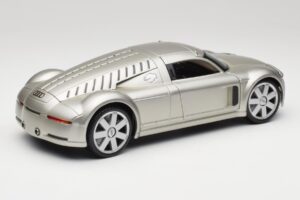 Audi Rosemeyer Sidabrinis Maisto 1:18 31625 Metalas - nuotrauka 3 iš 8