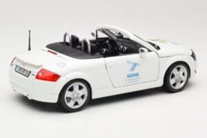 Audi TT 8N Kabrioletas Baltas Maisto 1:18 56065 Metalas - nuotrauka 3 iš 8