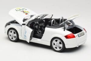 Audi TT 8N Kabrioletas Baltas Maisto 1:18 56065 Metalas - nuotrauka 5 iš 8
