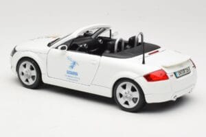 Audi TT 8N Kabrioletas Baltas Maisto 1:18 56065 Metalas - nuotrauka 7 iš 8