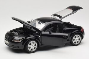 Audi TT 8N Juodas Revell 1:18 08953 Metalas - nuotrauka 2 iš 8