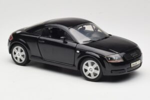Audi TT 8N Juodas Revell 1:18 08953 Metalas - nuotrauka 6 iš 8