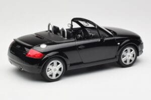 Audi TT 8N Roadster Black Metallic Minichamps 1:18 155017030 Metalas - nuotrauka 2 iš 6