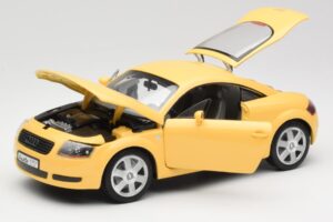 Audi TT 8N Geltonas Revell 1:18 08954-M1 Metalas - nuotrauka 2 iš 8