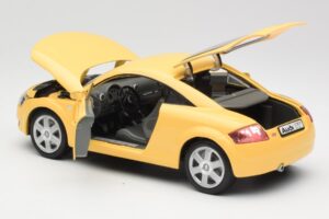 Audi TT 8N Geltonas Revell 1:18 08954-M1 Metalas - nuotrauka 5 iš 8