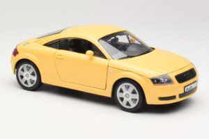 Audi TT 8N Geltonas Revell 1:18 08954-M1 Metalas - nuotrauka 6 iš 8